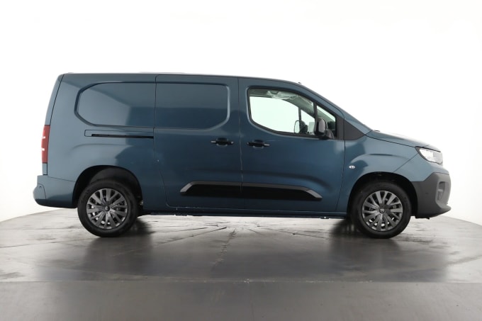 2025 Peugeot Partner
