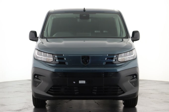 2025 Peugeot Partner