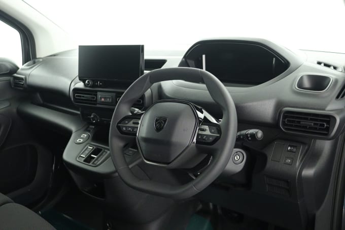 2025 Peugeot Partner
