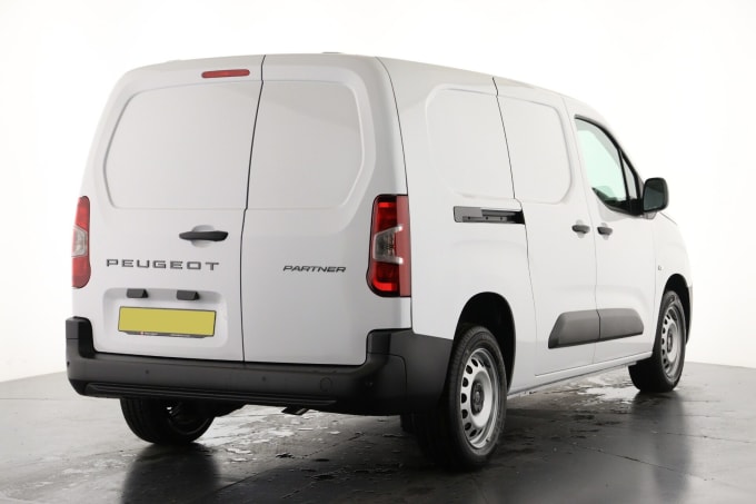 2025 Peugeot Partner