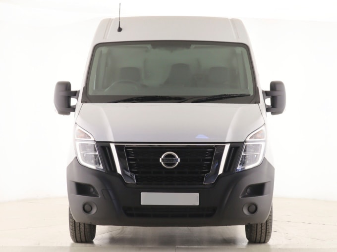 2024 Nissan Interstar