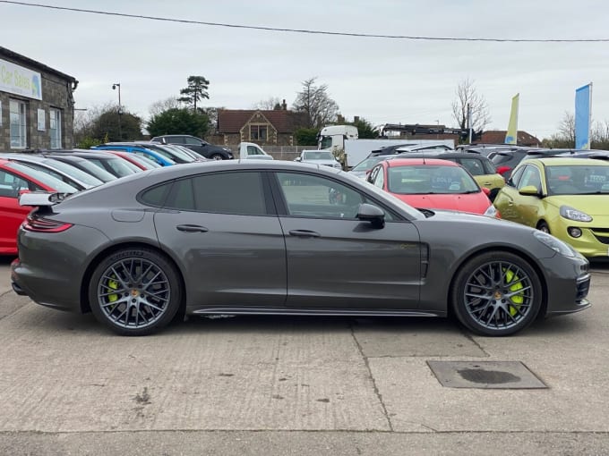 2017 Porsche Panamera