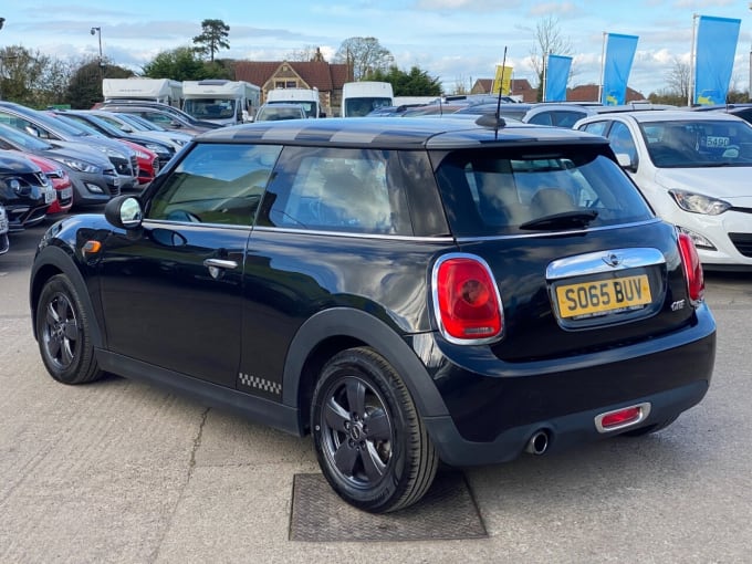 2025 Mini Hatch