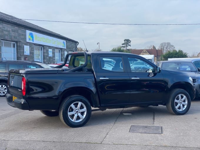 2025 Mercedes-benz X-class