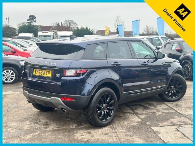 2025 Land Rover Range Rover Evoque