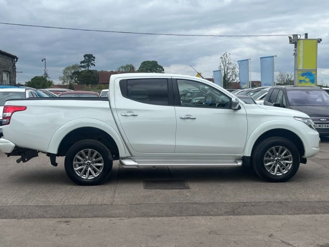 2025 Mitsubishi L200
