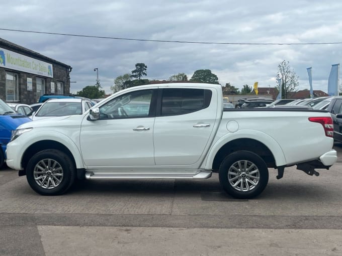 2025 Mitsubishi L200