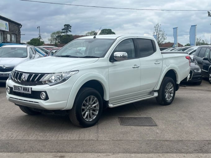 2025 Mitsubishi L200
