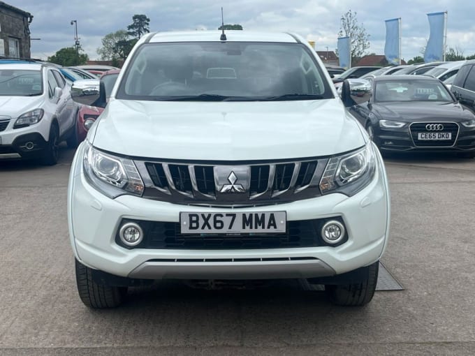2025 Mitsubishi L200