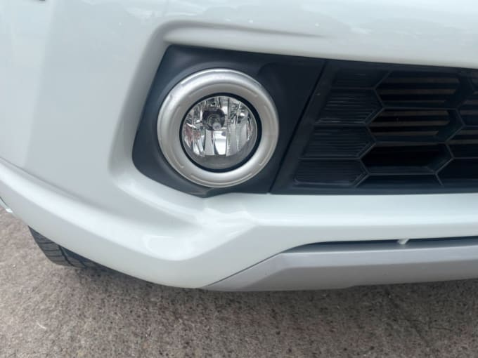 2025 Mitsubishi L200