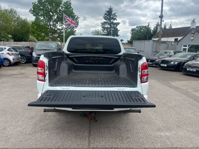 2025 Mitsubishi L200