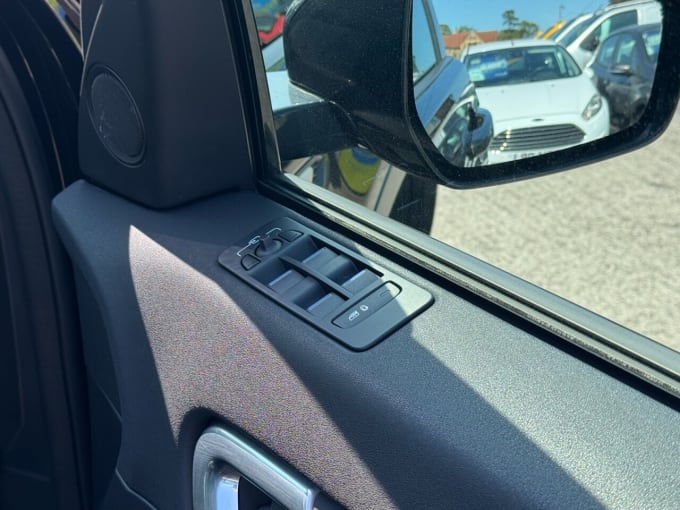2025 Land Rover Discovery Sport