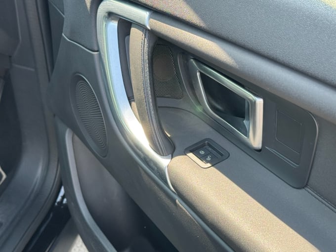 2025 Land Rover Discovery Sport