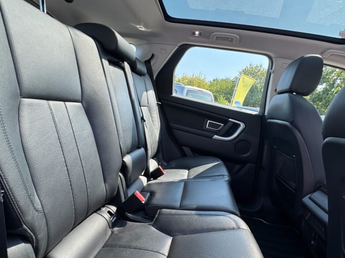 2025 Land Rover Discovery Sport