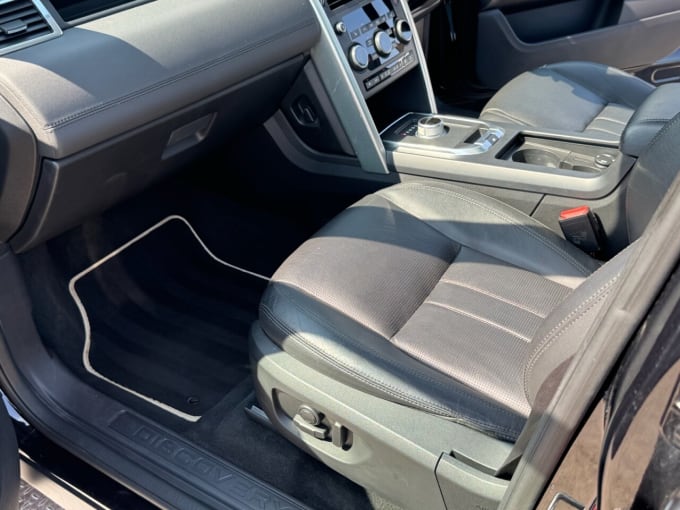 2025 Land Rover Discovery Sport