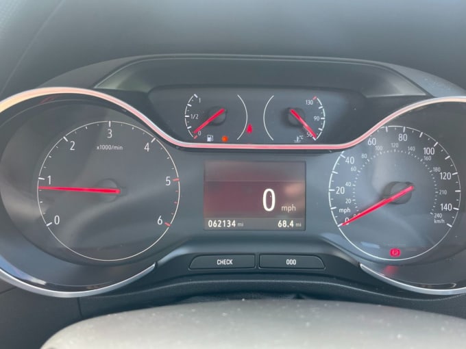 2025 Vauxhall Crossland X