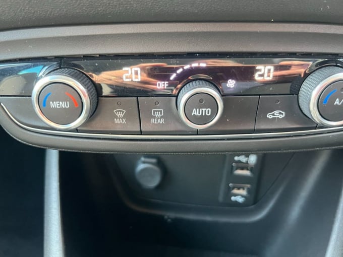 2025 Vauxhall Crossland X
