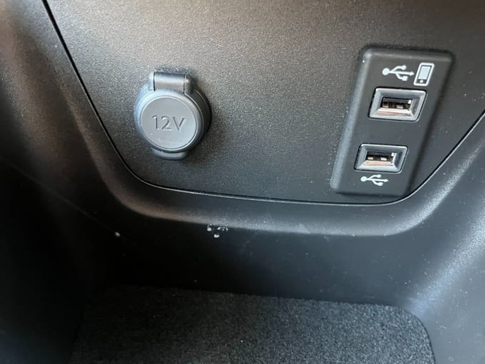 2025 Vauxhall Crossland X