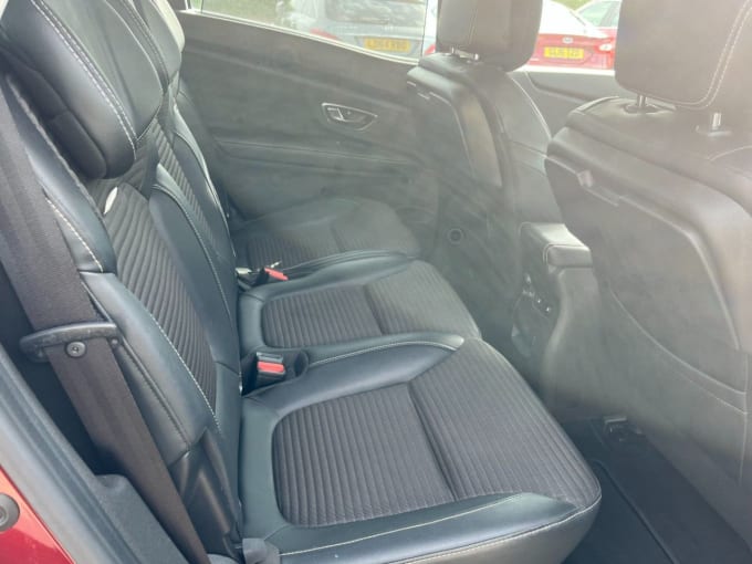 2025 Renault Scenic
