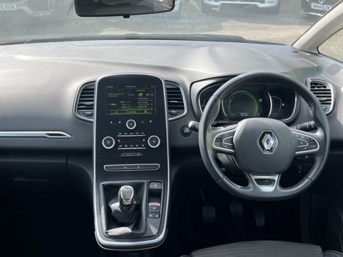 2025 Renault Scenic
