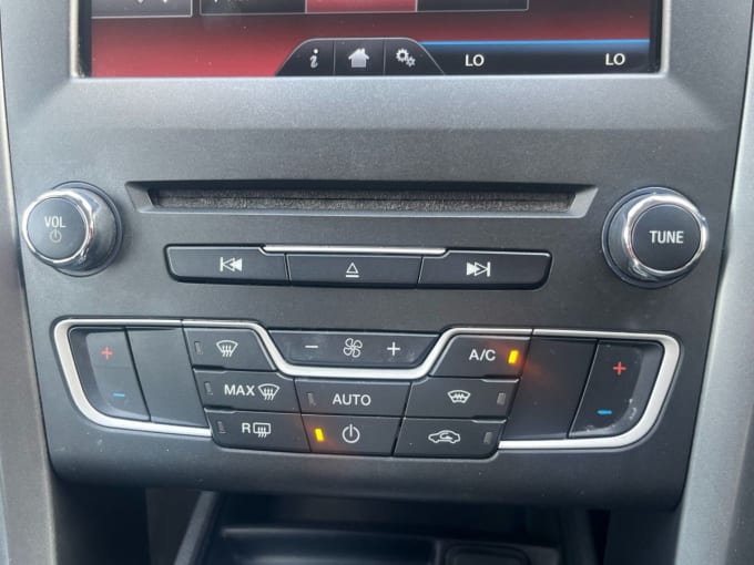 2025 Ford Mondeo