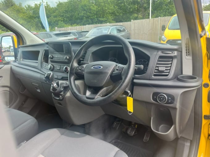 2025 Ford Transit Custom