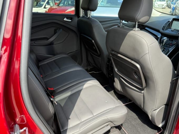 2025 Ford Kuga