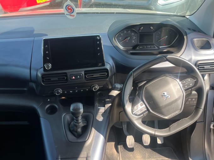 2025 Peugeot Rifter