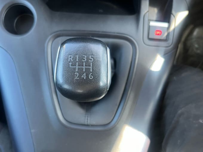2025 Peugeot Rifter