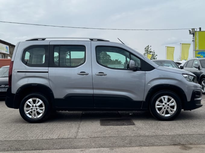 2025 Peugeot Rifter