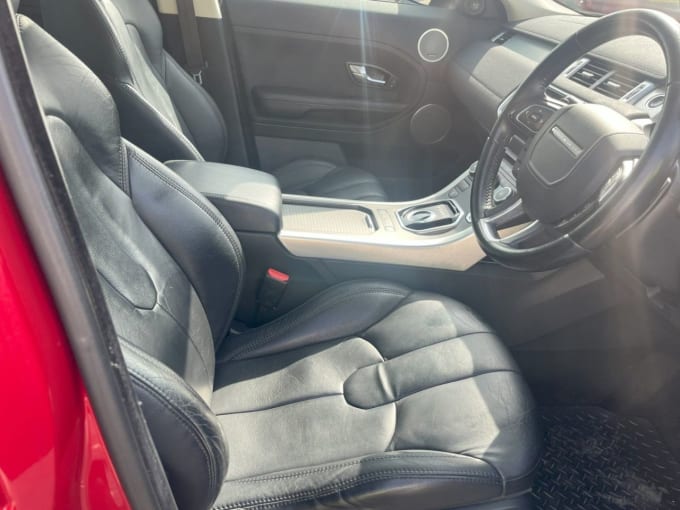 2025 Land Rover Range Rover Evoque