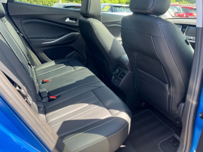 2025 Vauxhall Grandland X