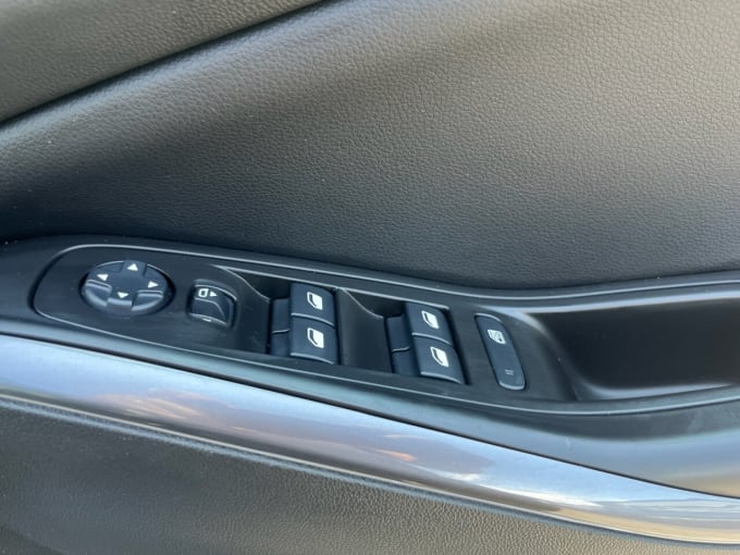 2025 Vauxhall Grandland X
