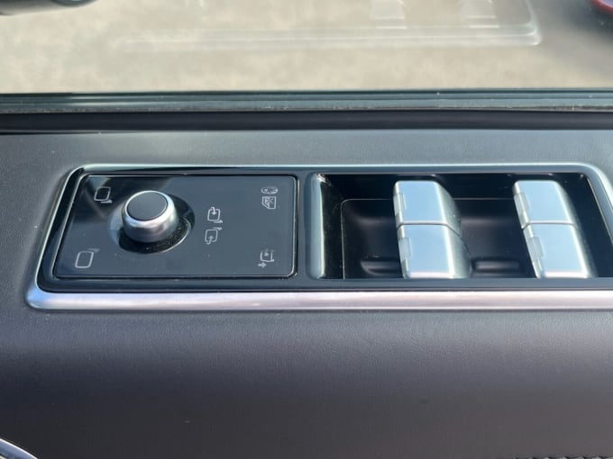 2025 Land Rover Range Rover