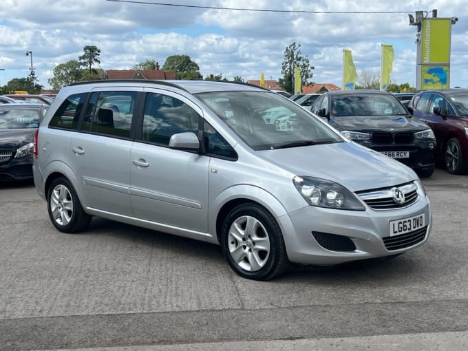 2025 Vauxhall Zafira