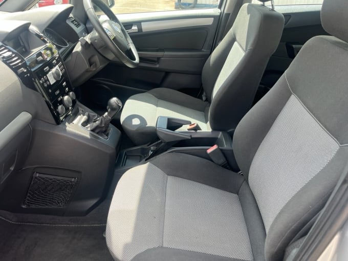 2025 Vauxhall Zafira