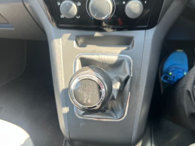 2025 Vauxhall Zafira