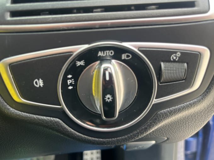 2025 Mercedes-benz C-class