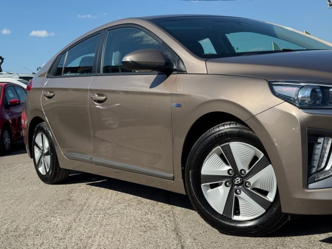 2025 Hyundai Ioniq