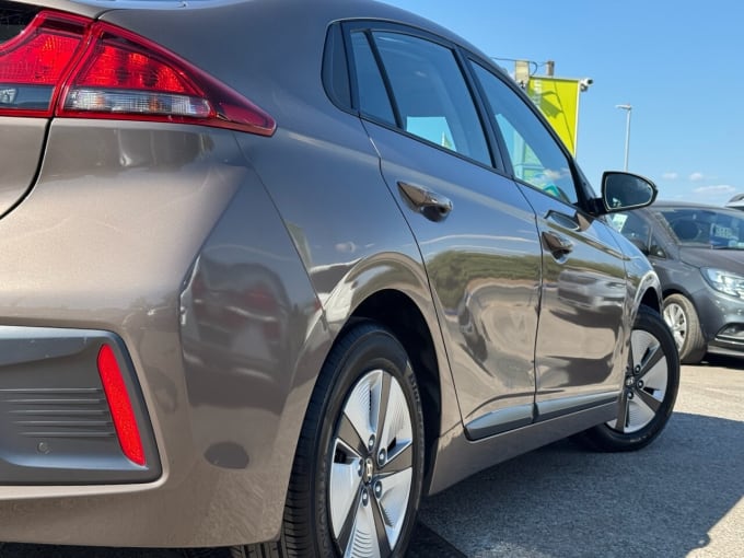 2025 Hyundai Ioniq