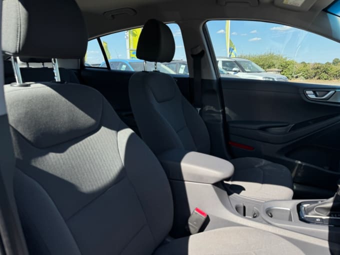2025 Hyundai Ioniq