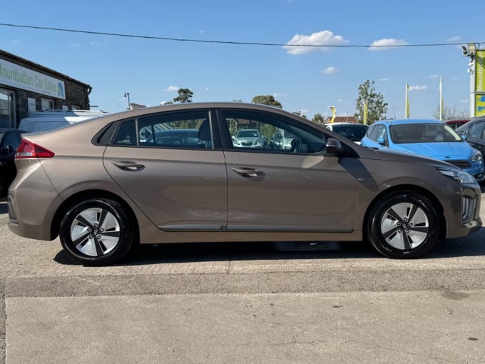 2025 Hyundai Ioniq
