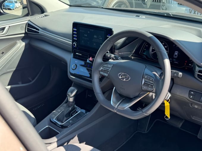 2025 Hyundai Ioniq