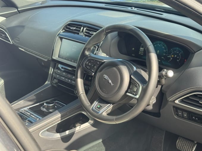 2025 Jaguar F-pace