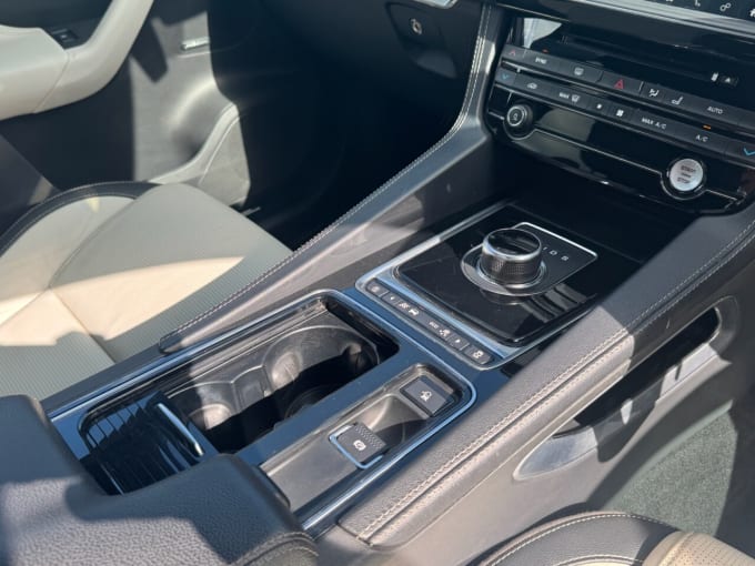 2025 Jaguar F-pace