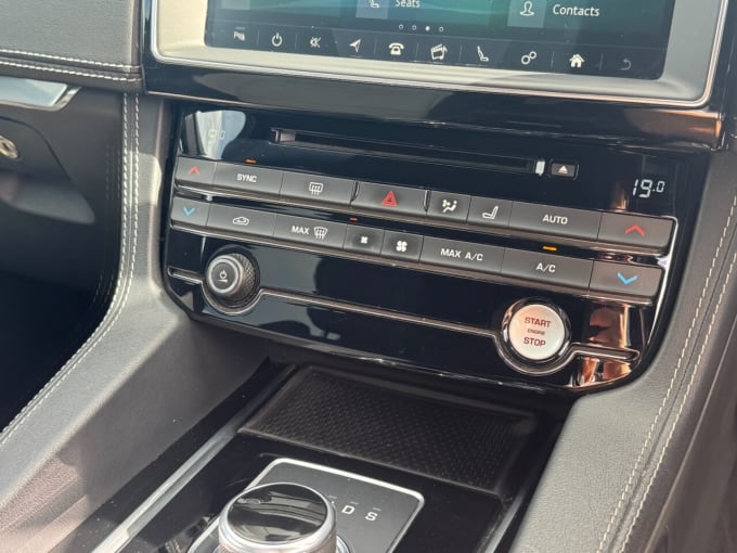 2025 Jaguar F-pace