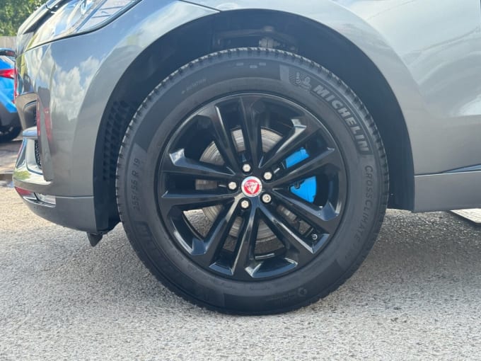2025 Jaguar F-pace
