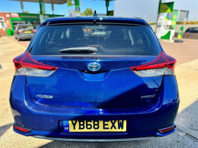 2025 Toyota Auris