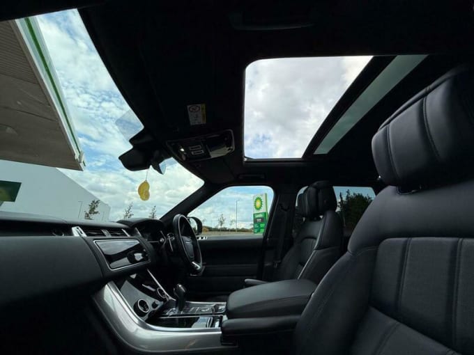 2025 Land Rover Range Rover Sport