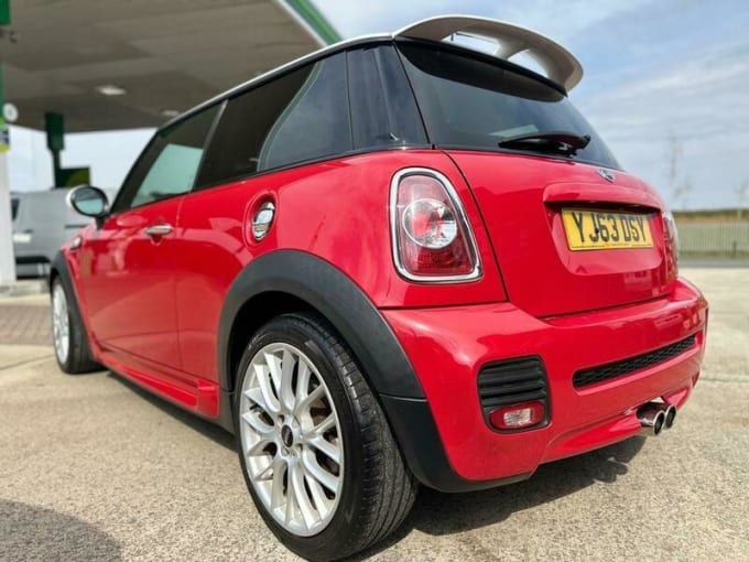 2025 Mini Hatch
